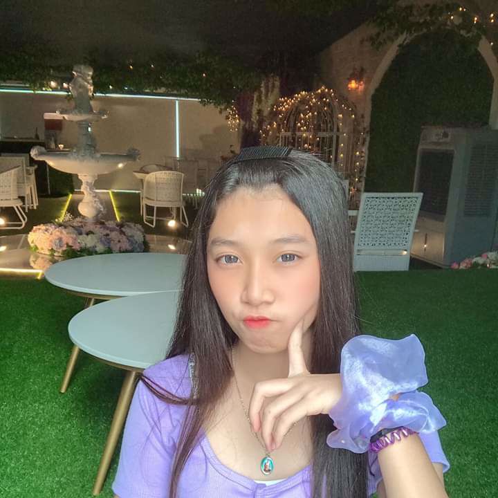 หาพี่ช่วยเหลือได้ตอนนี้คะ น้องเดือน