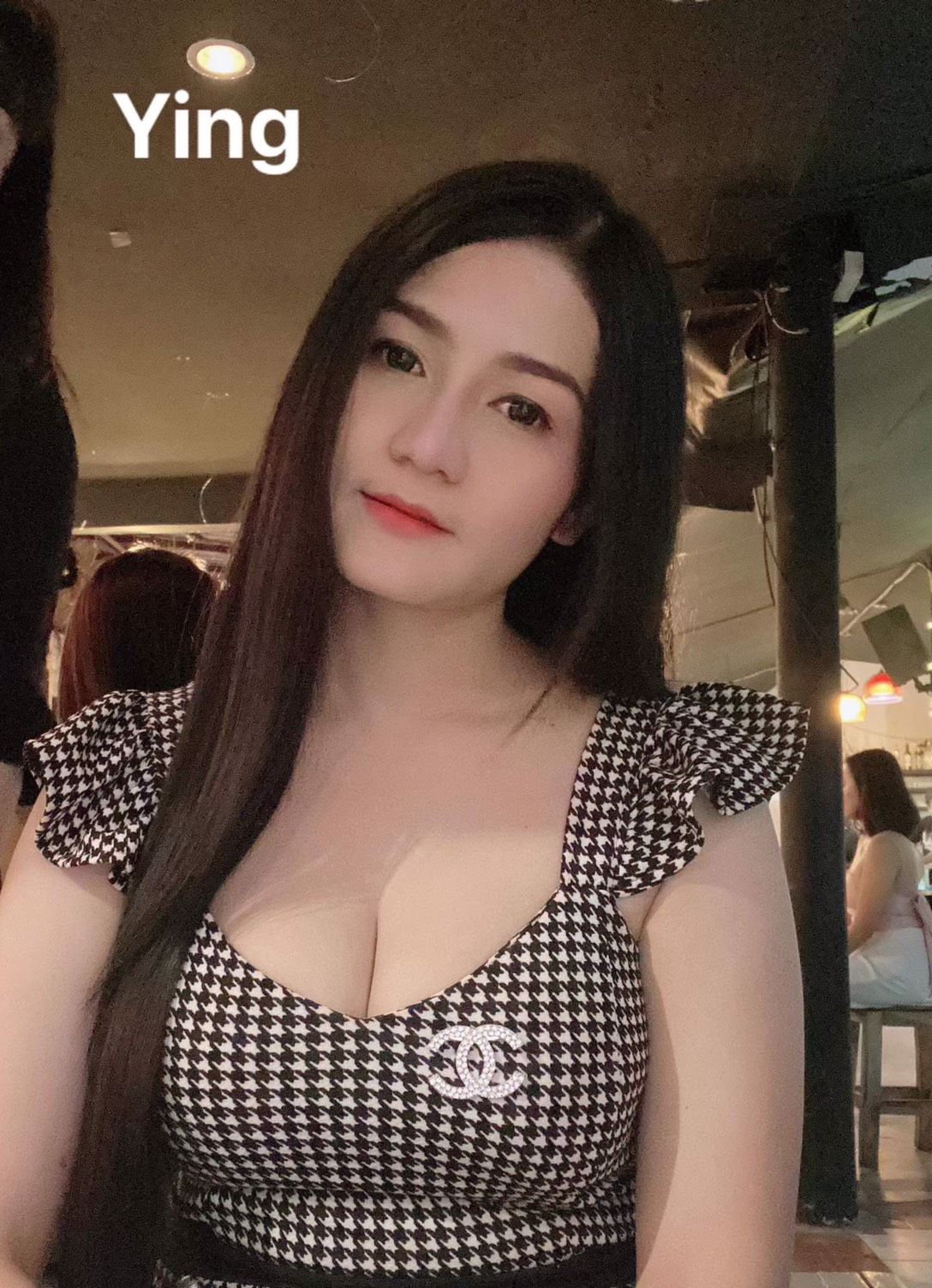 หาพี่ใจดีมาช่วย รับเอนเตอร์เทน ชงเหล้า ร้านย่านปากเกร้ด 