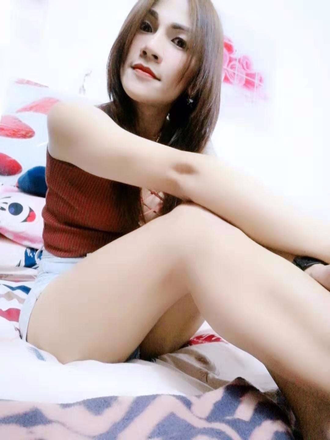 สาวสองรายครั้ง พร้อมหาคนดูแล ทำนม ยังไม่เเปลง ฟิวเเฟน