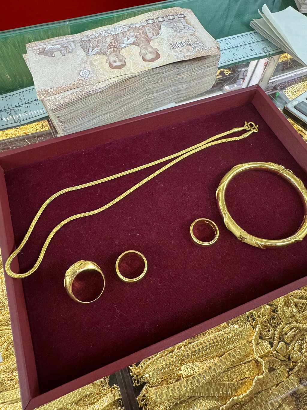 พี่ใจดีหาน้องชายเอาไว้ดูแล