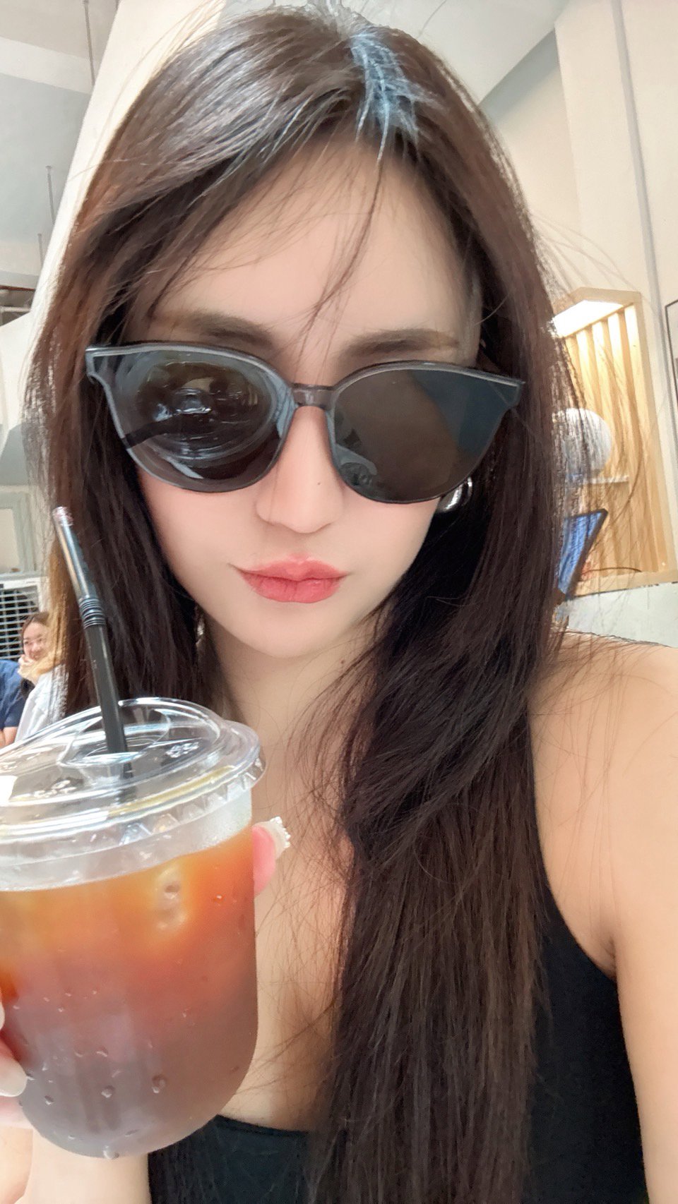 สาวสอง หาพี่ผู้ใหญ่ดูแลค่ะ ขอคนพร้อมและจริงจังค่ะ เปิดใจคุยกัน กรุงเทพค่ะ