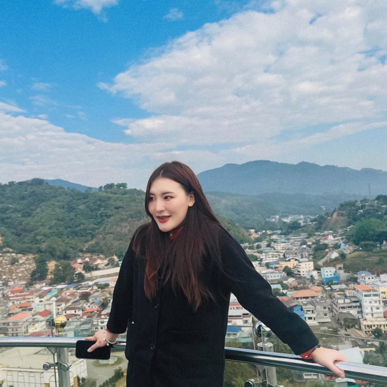 หาคนให้เกียรติกันค่ะ และพร้อมรักกันค่ะ ย้ำค่ะไม่ได้หาคนเลี้ยงคนที่หาคนเลี้ยงงดทักค่ะ  ไอดีไลน์ :  cat1100.