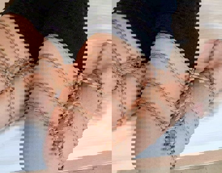 หาคนที่เล่น bdsm เหมือนกันที่ไม่แก่ไม่อ้วน 