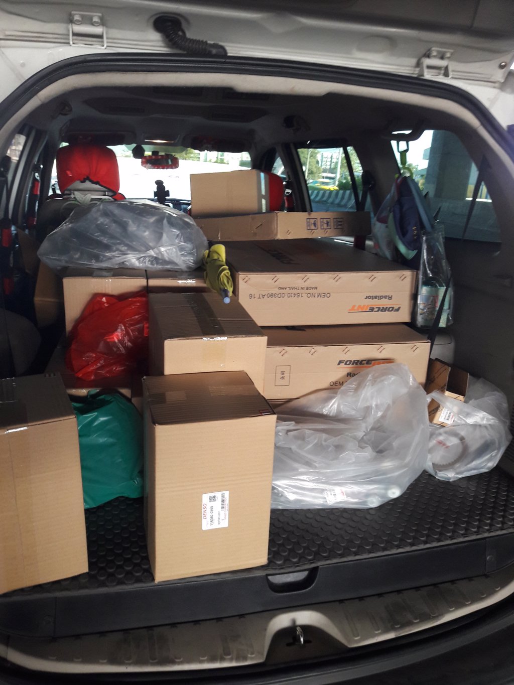 🚘พี่เป็นเจ้าของกิจการหานักเรียนดูแล1ท่านคับ