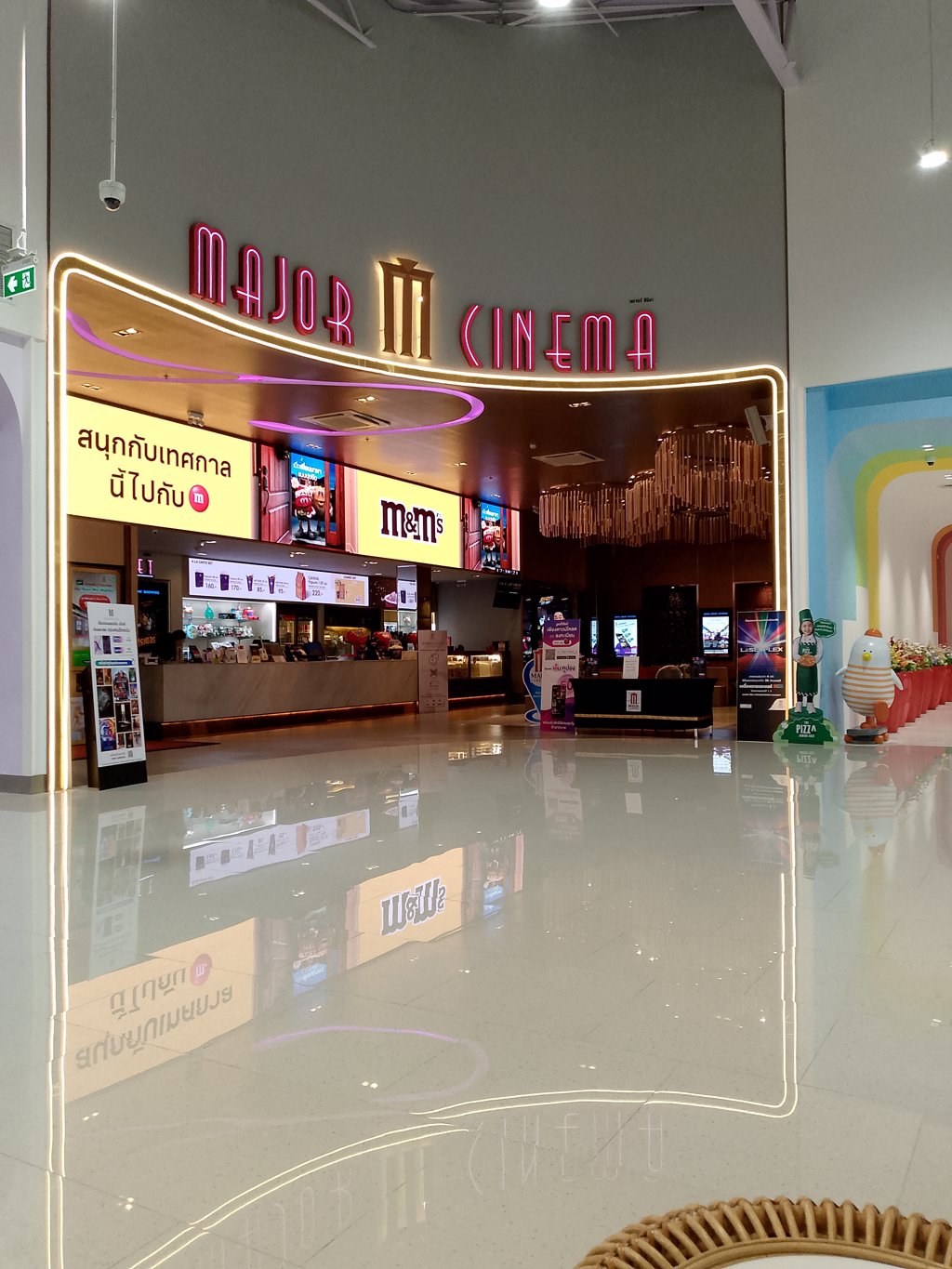 🚘เจ้าของกิจการหาช่วยน้องนักเรียนที่เรียนจิง18-25ปี