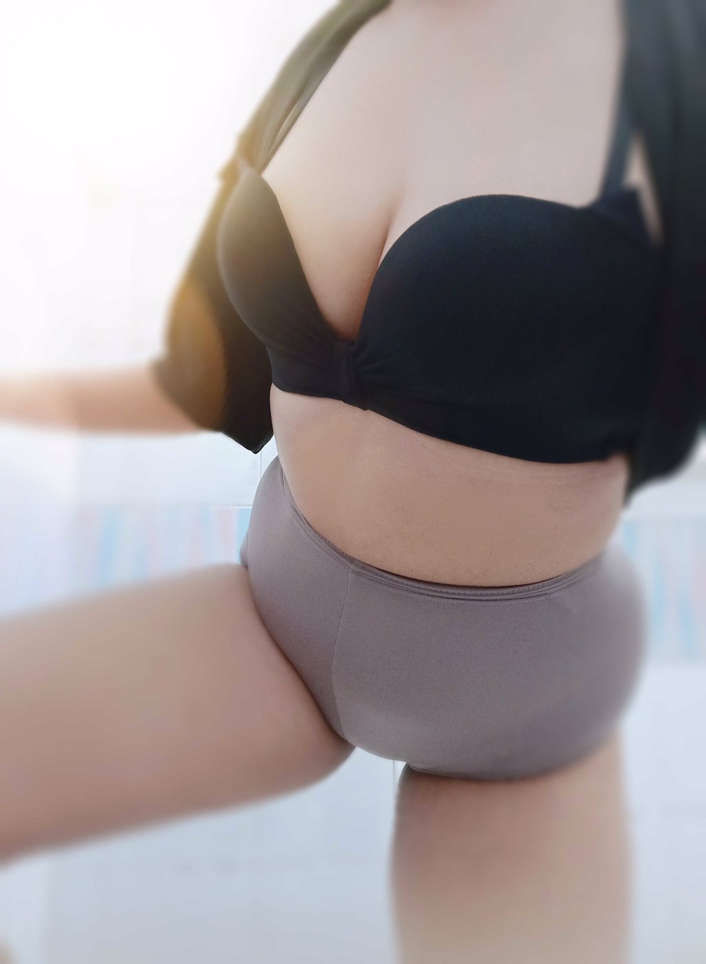 ต้องการคนช่วยเหลือพรุ่งนี้ 3000.แหลมฉบัง เดือดร้อนค่ะ