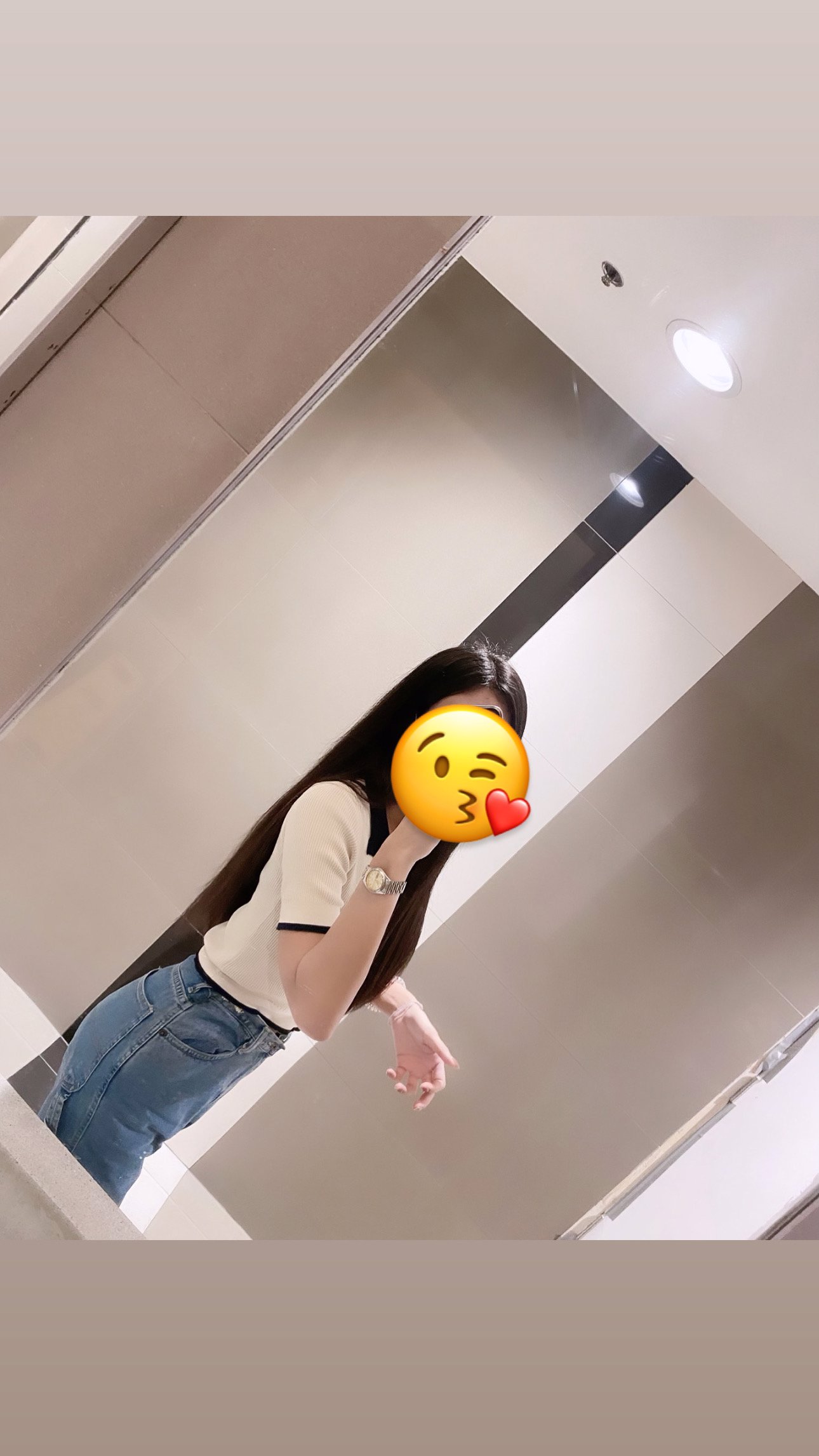 หาพี่ช่วยเหลือค่ะ เป็นนักศึกษาหาค่าเทอม สาว2 