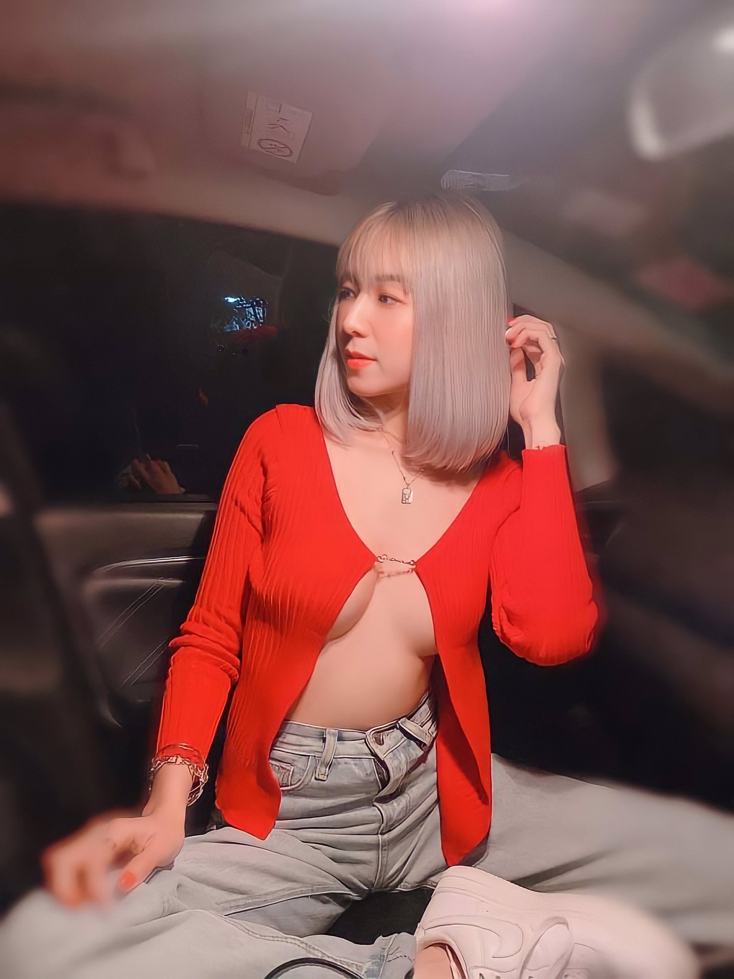 พลอยใส หาชั่วคราว ตัวเล็กอุ้มง่ายนะคะ  ID : ploysl35