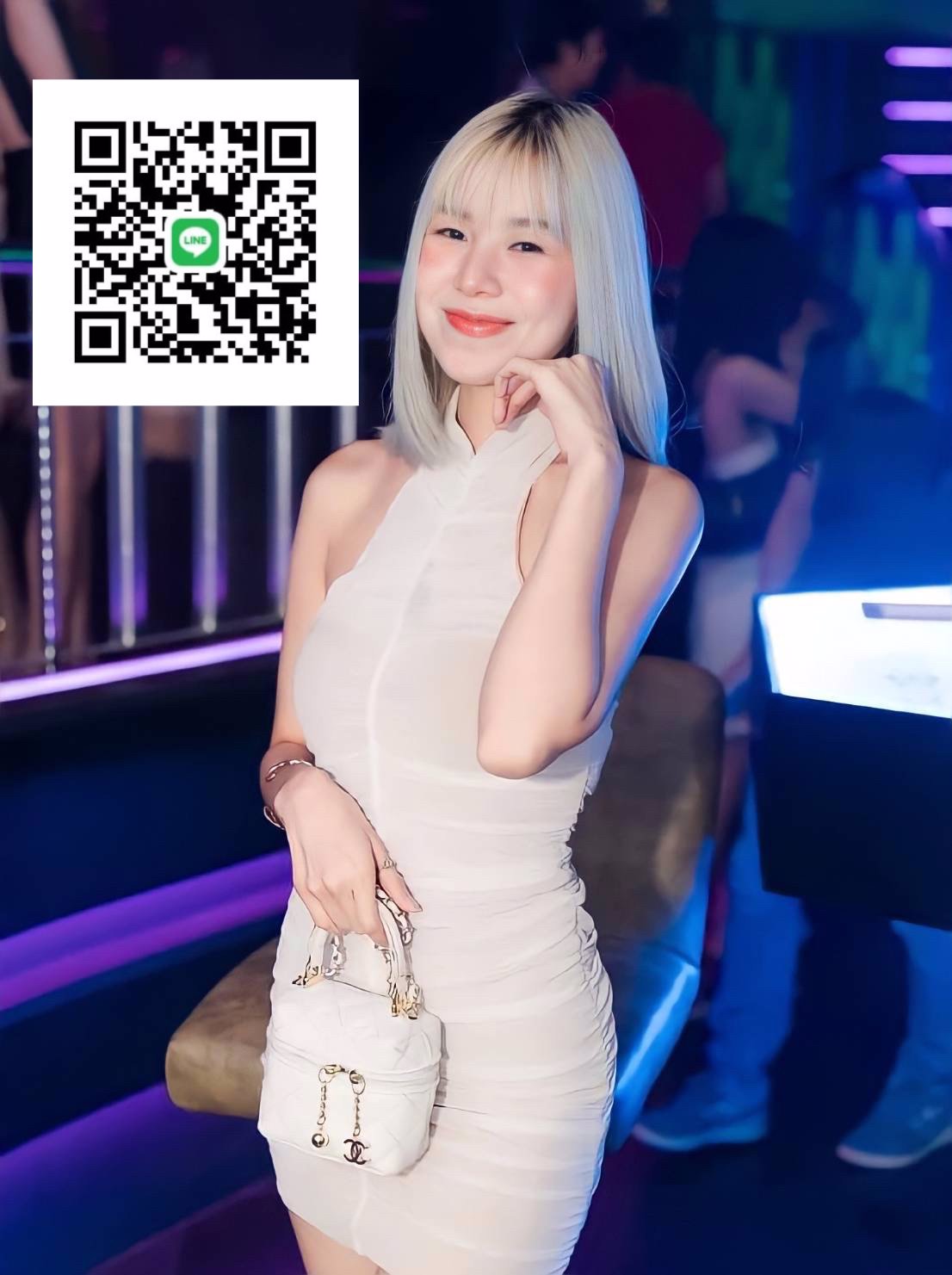 พลอยใส ID: ploysl35 ขาว หุ่นดี 