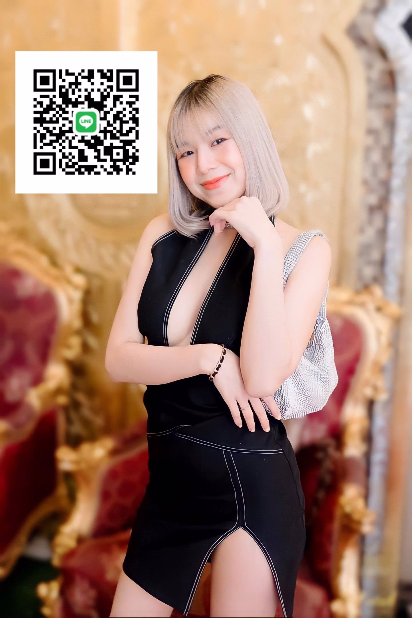 พลอยใส ID:ploysl35 ขาว เนียน หาพี่ๆใจดีช่วยค้า