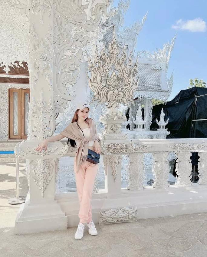 ไอริน ค่ะ อายุ 23 ปี พร้อมนัดเจอ เปิดกล้องได้