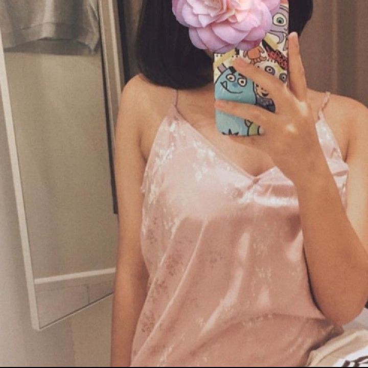 อยู่ม.ปลายขายรูปคลิปเปิดกล้องตามสั่งสนทั ขาวสวยหุ่นดีค่ะ