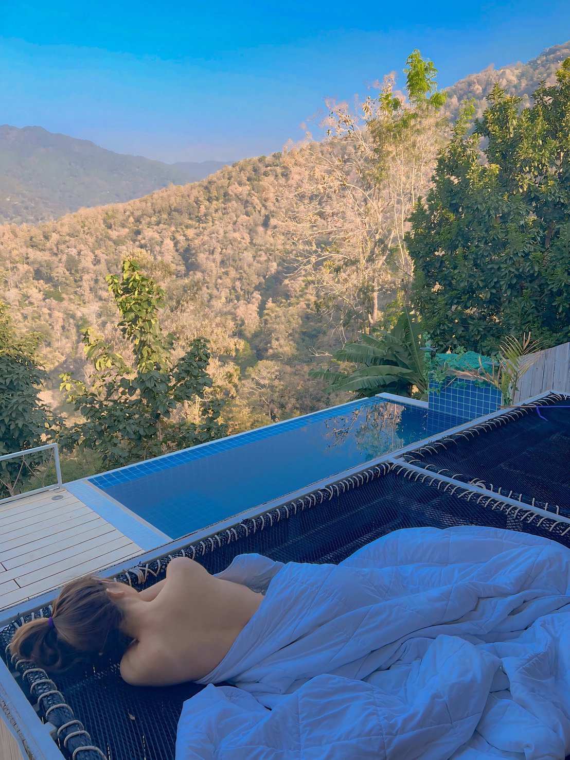 หาพี่ที่ใจดี สุภาพ ให้เกียรติ สะอาด คุยรู้เรื่อง