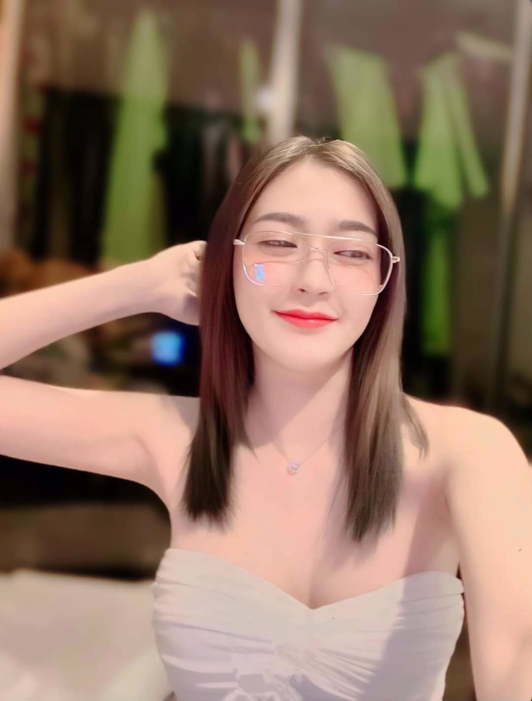 หาพี่ดูแลหาพี่ใจดีที่่พร้อมช่วยเหลือเดินทางได้ค่ะ