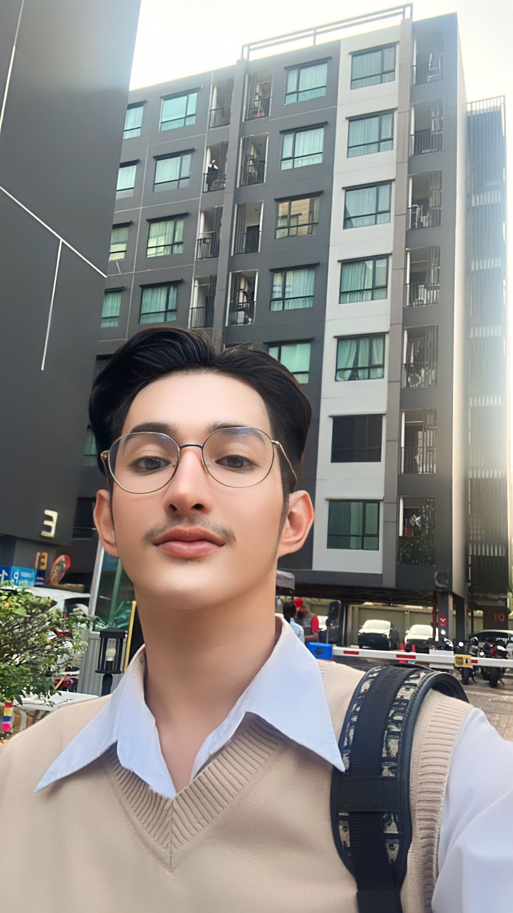 หาพี่ใจดี หาคนดูแลครับ