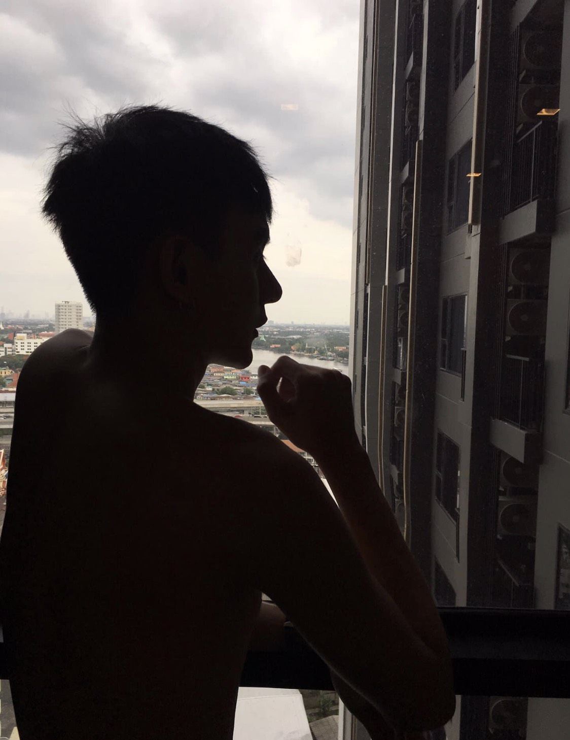 เป็นเกย์ครับ หาพี่ชาย,ไบ ใจดีครับนนทบุรี 