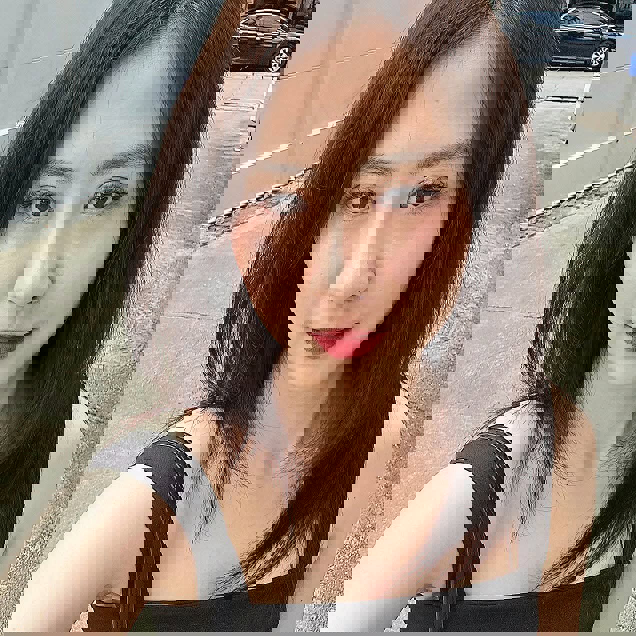 หาคนใจดีช่วย ลาดกระบัง ก่อนเที่ยง ตอนนี้ว่าง