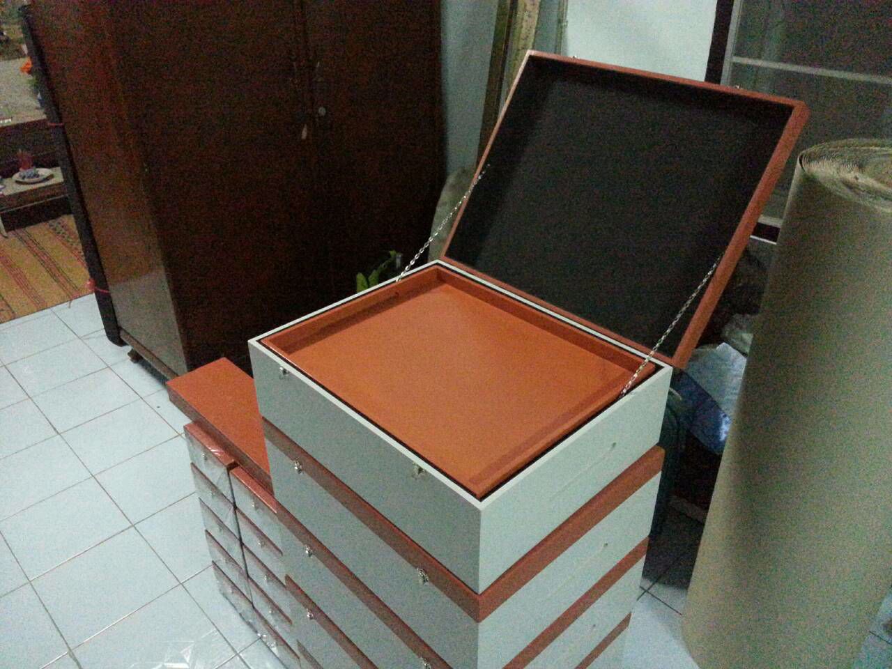 รับผลิตกล่องแพคเกจสินค้าจากงานไม้