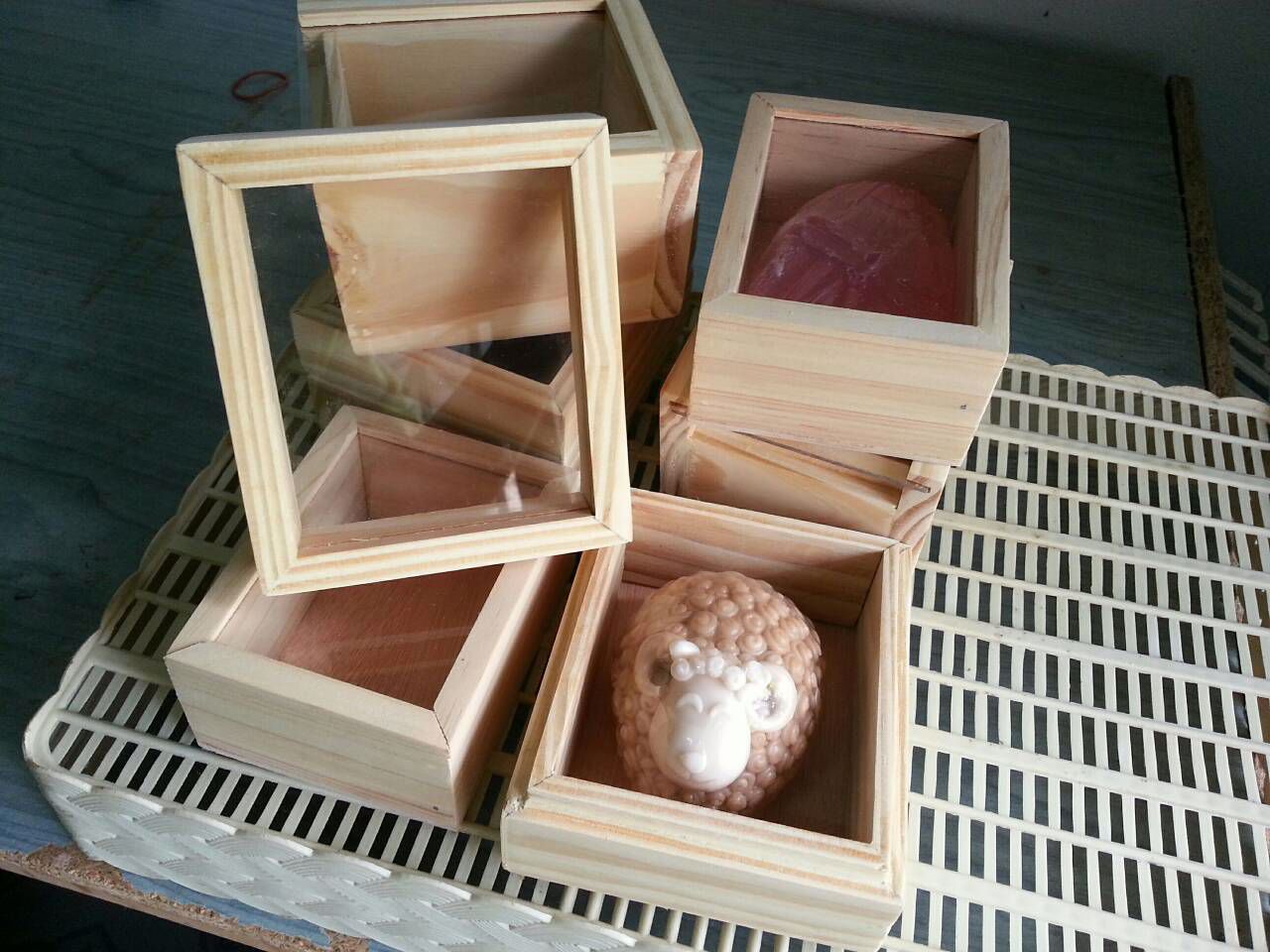 จำหน่ายกล่องไม้ รับผลิตกล่องไม้