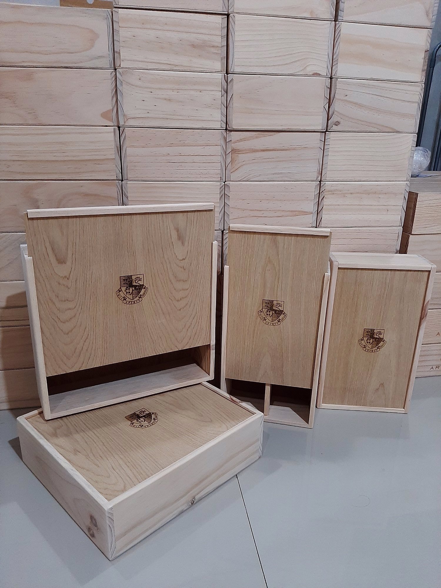 กล่องไม้เก็บไวน์