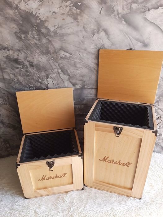 กล่องไม้ใส่ลำโพงบลูทูธ