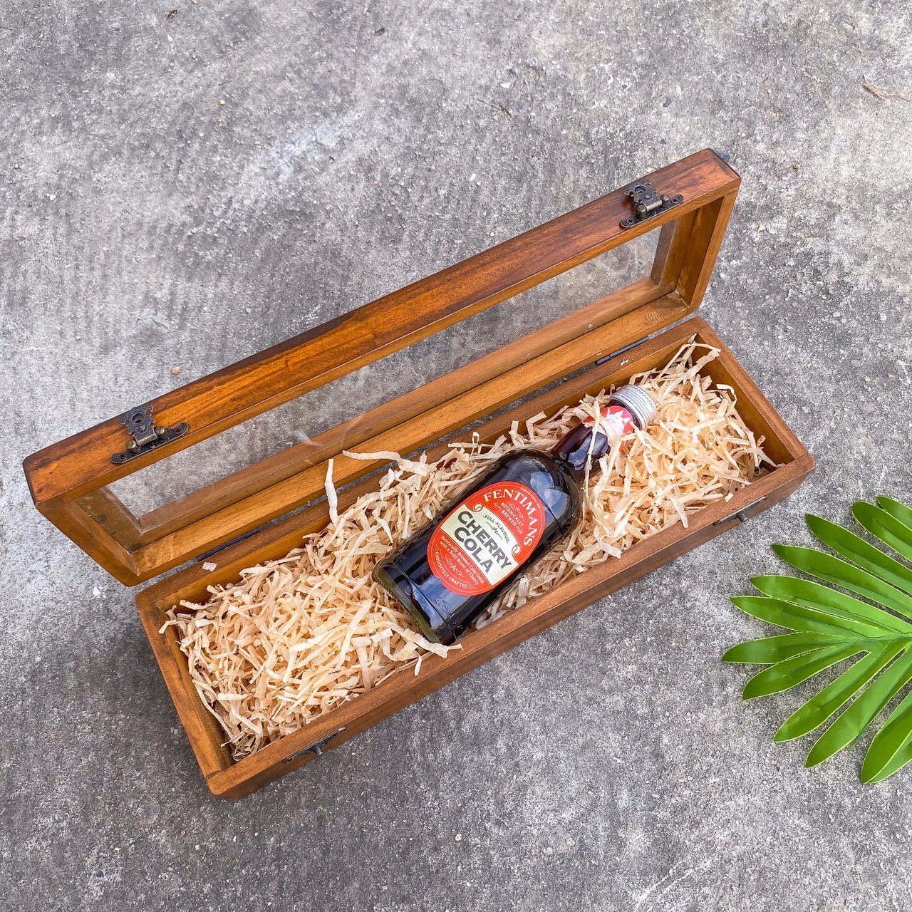 กล่องไม้ใส่เหล้า