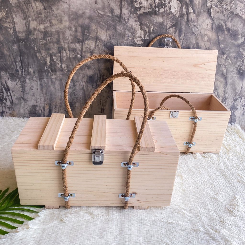 กล่องไม้ใส่เครื่องมือช่าง