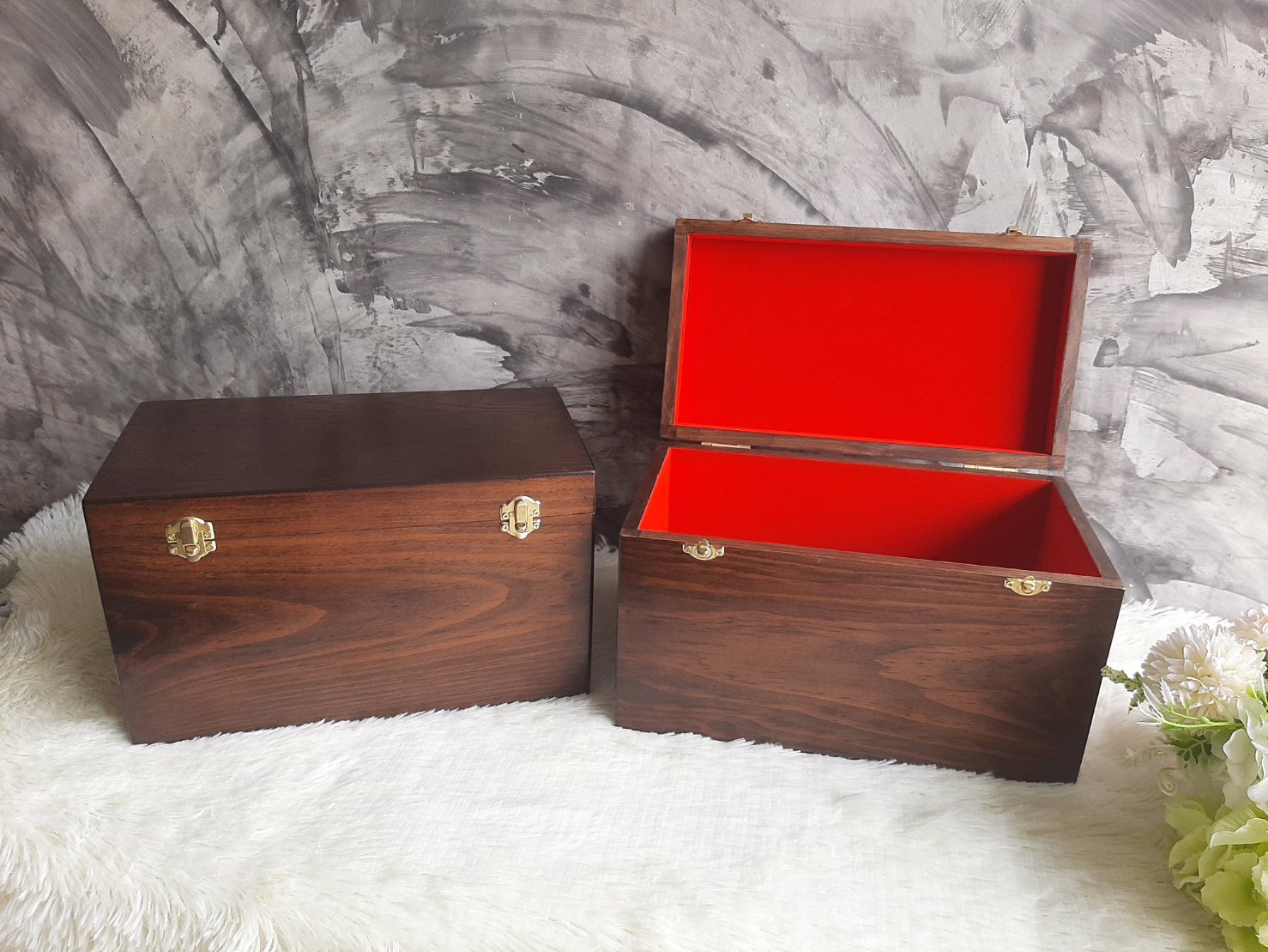 กล่องไม้ฝาล๊อคสีวอลนัท