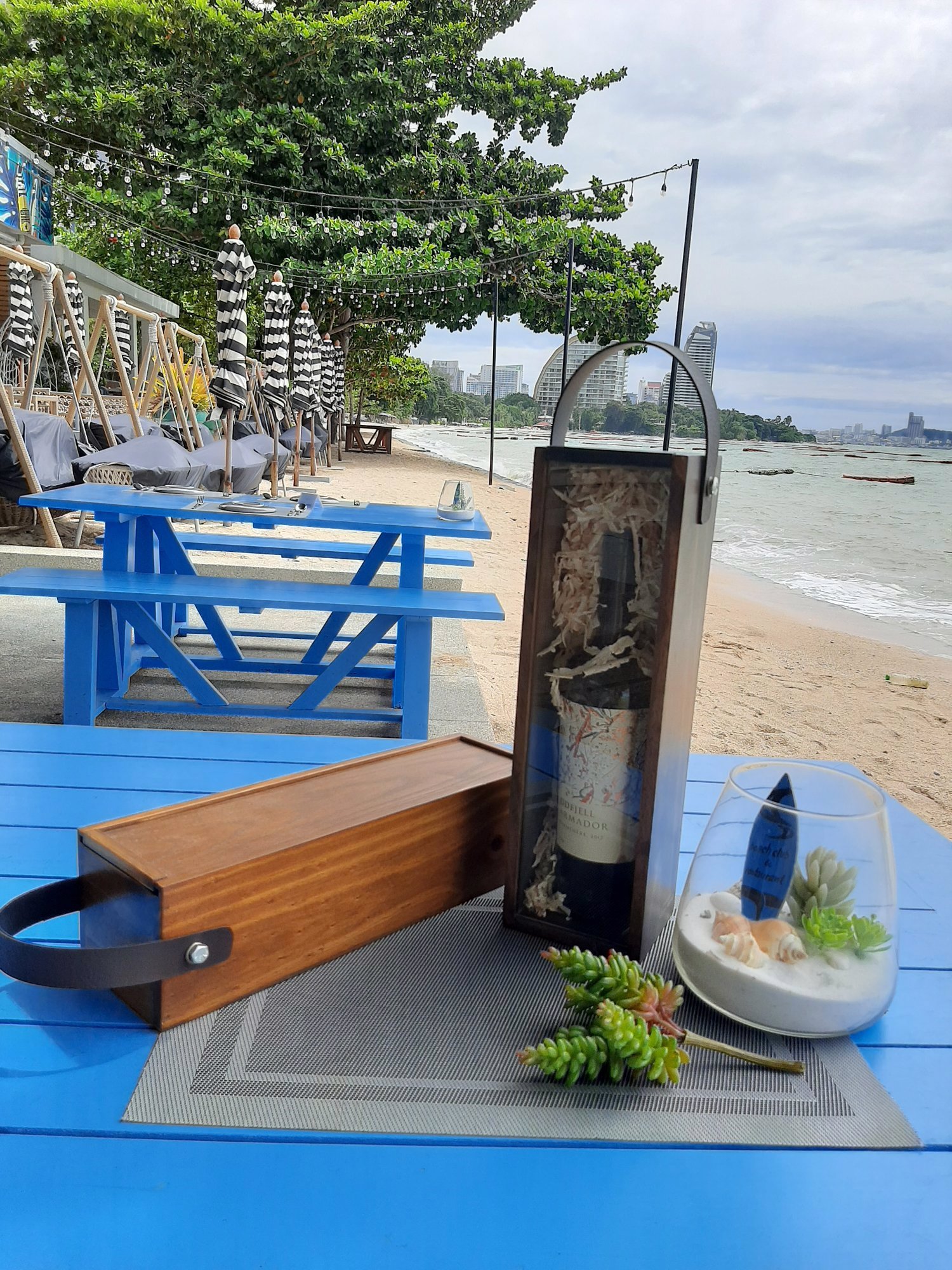 กล่องไม้ใส่ขวดไวน์