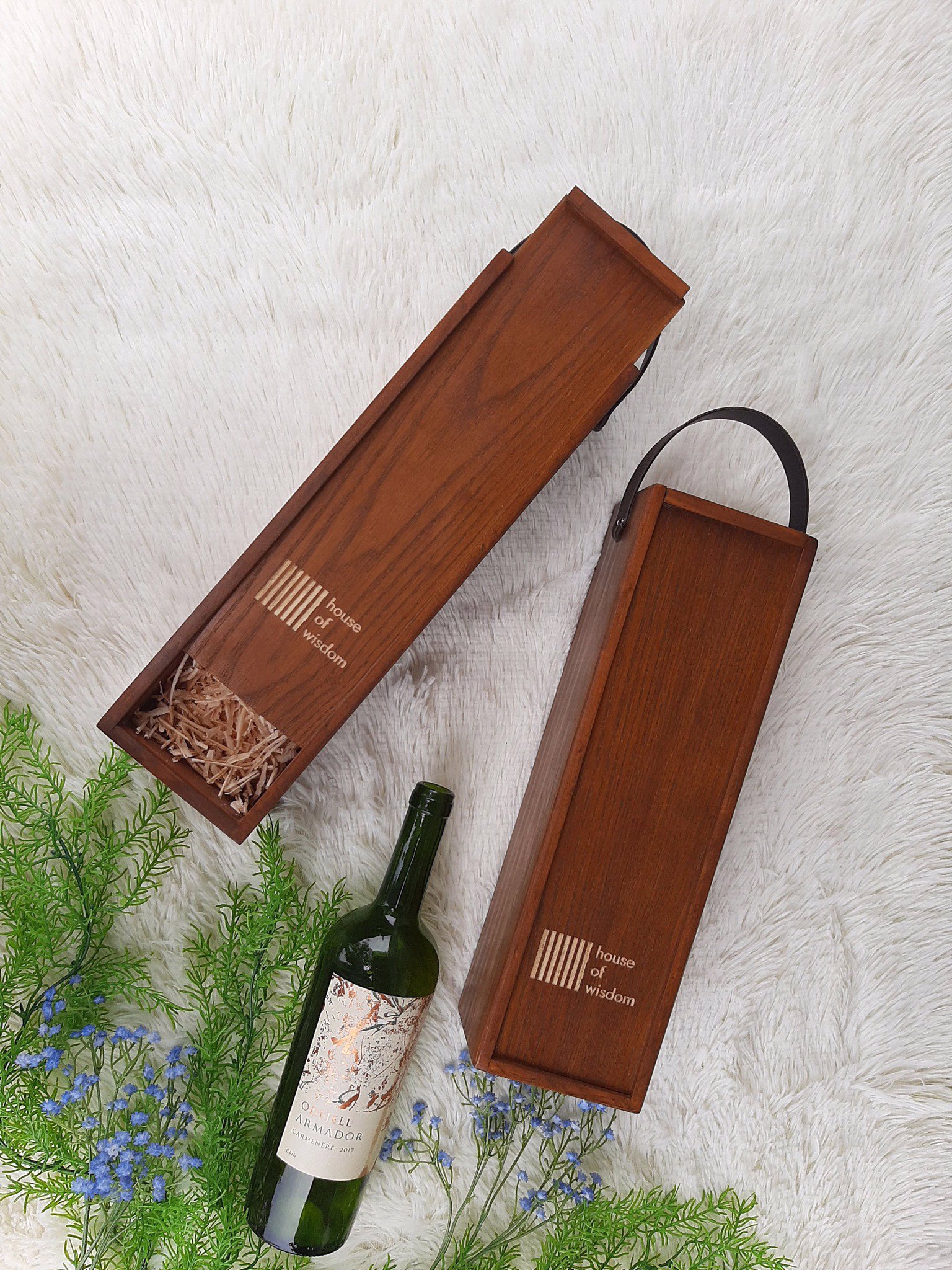 กล่องไวน์ สีสัก