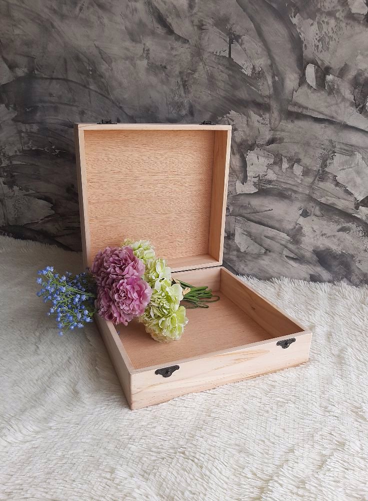 ไม้ขนาด 30x30x12 cm. วัดใน