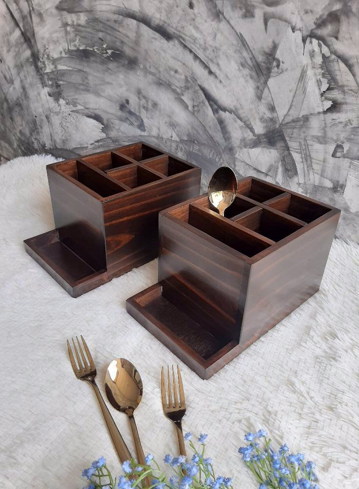 กล่องใส่ชุดช้อนส้อม