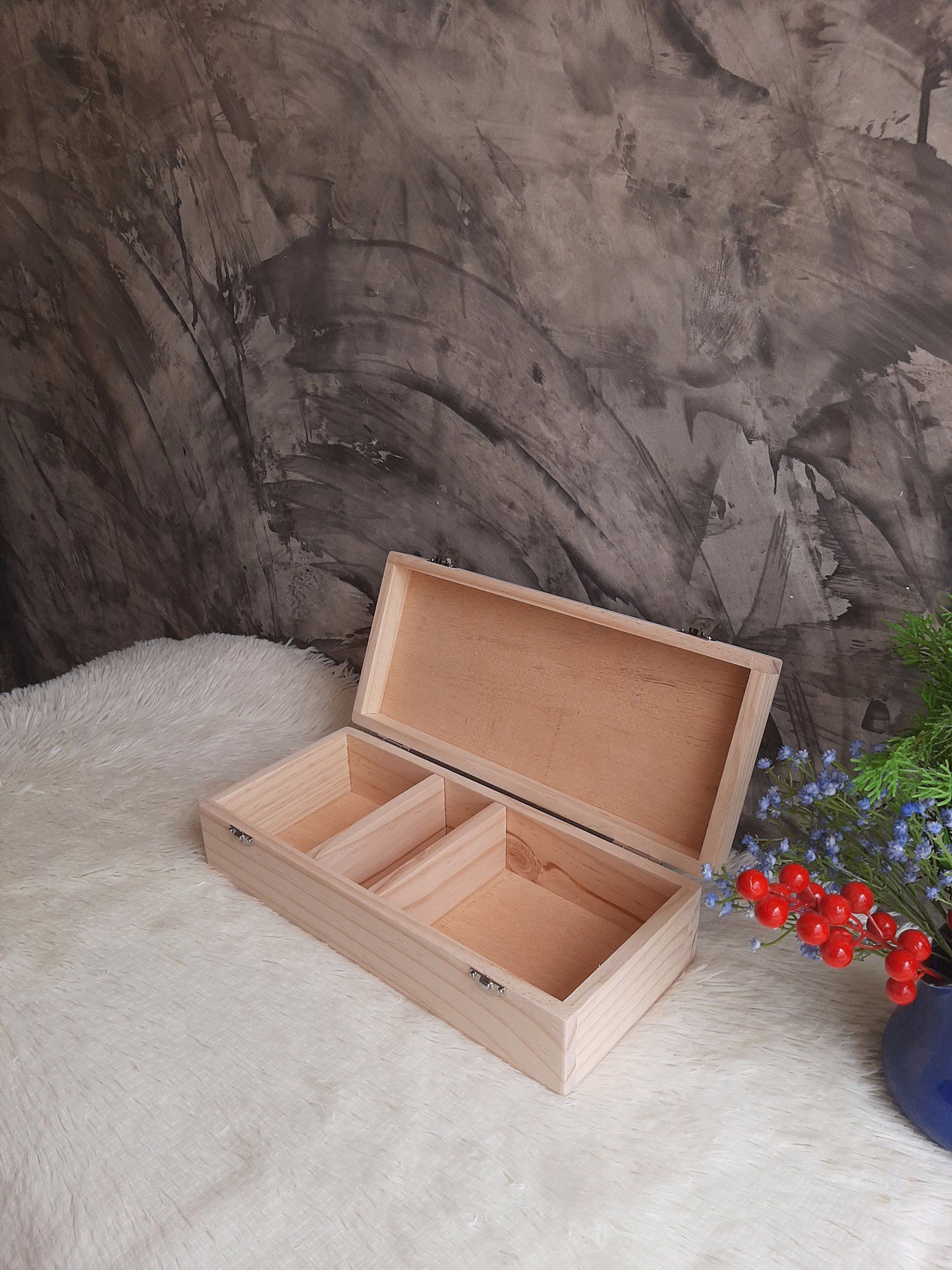 กล่องฝาล็อคแบบแบ่งช่อง