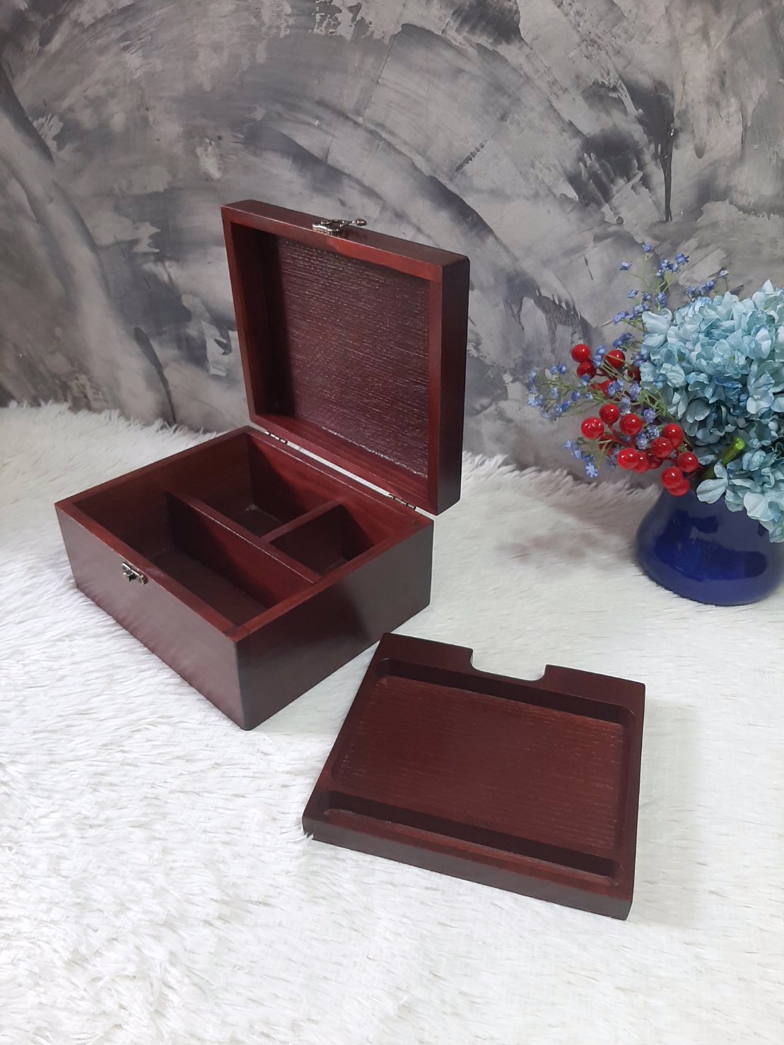 กล่องไม้สีมะฮอกกานี