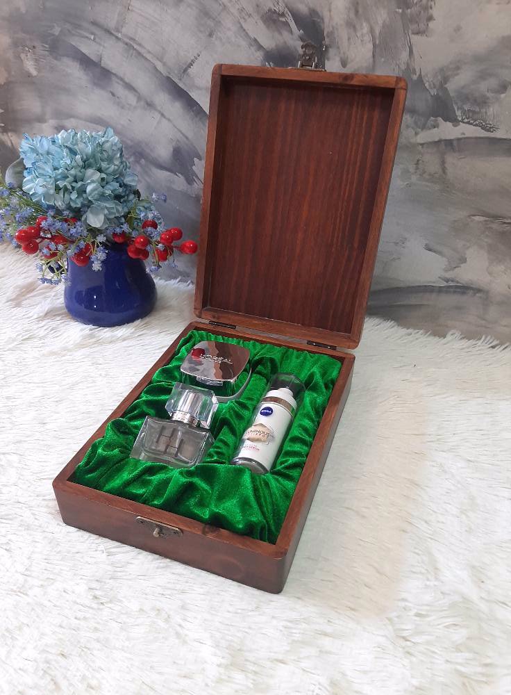 กล่องของขวัญจากงานไม้