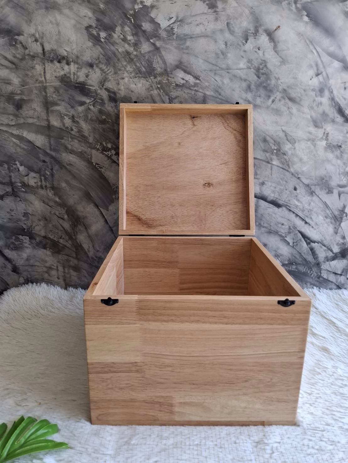 กล่องไม้ยางพาราประสานแบบฝาล็อค