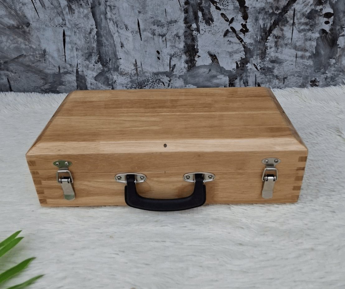 กระเป๋ากล่องไม้ 