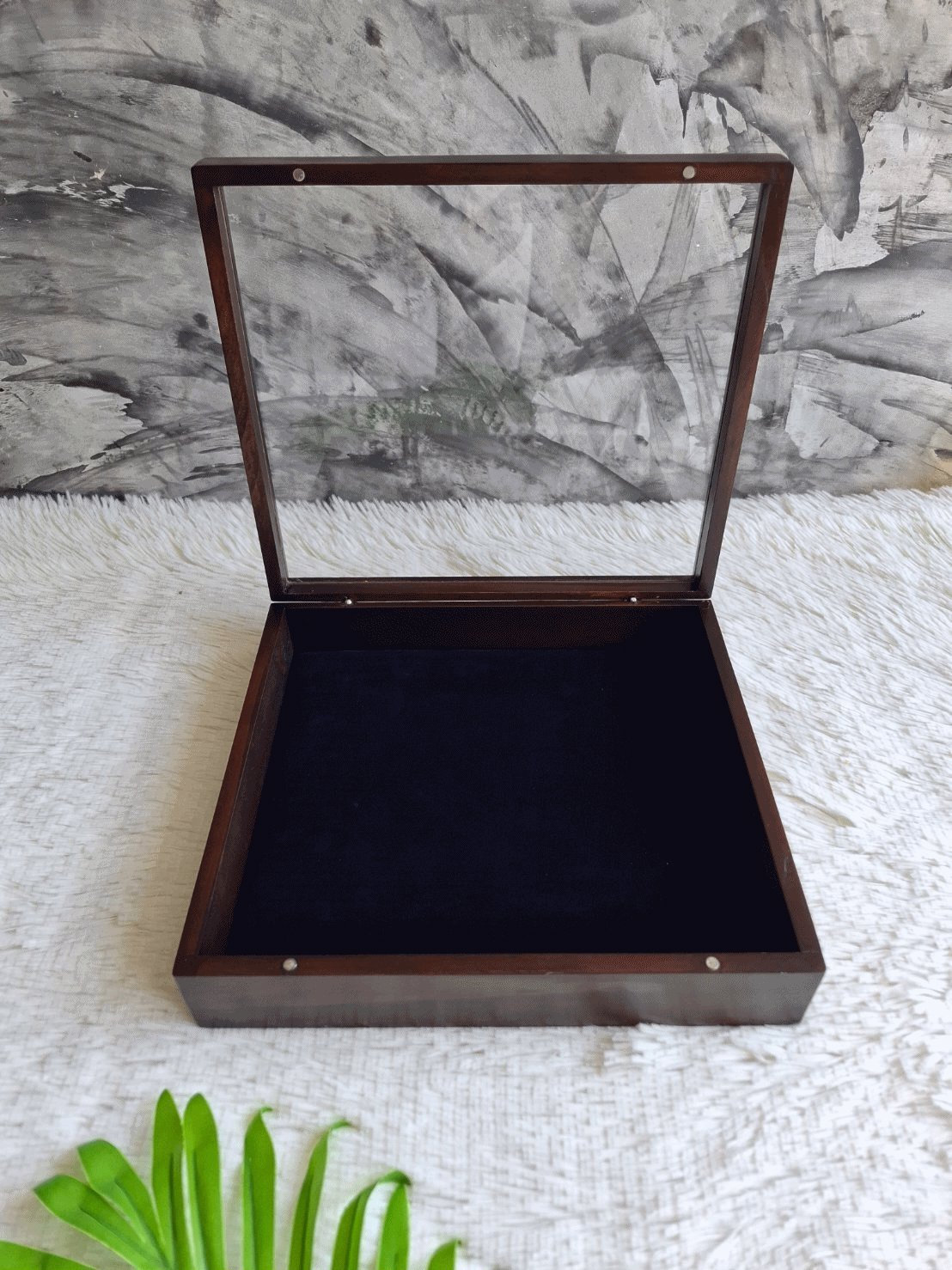 กล่องไม้ใส่เหรียญ