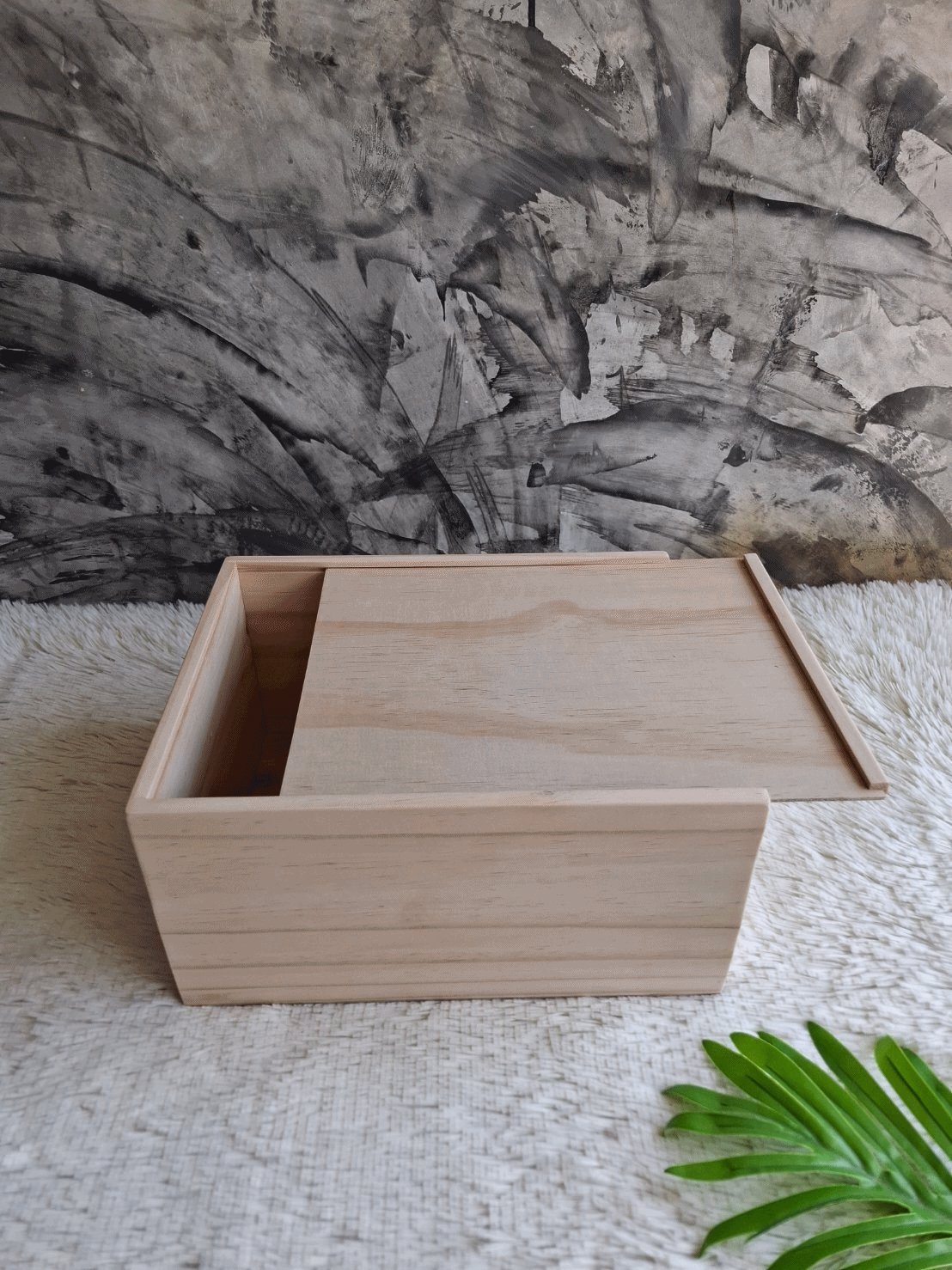 กล่องไม้สนแบบฝาสไลด์