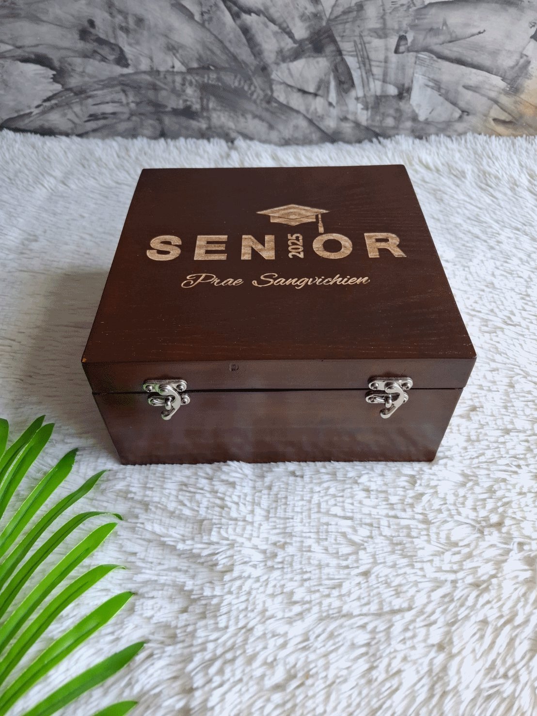 กล่องไม้สนฝาล็อค