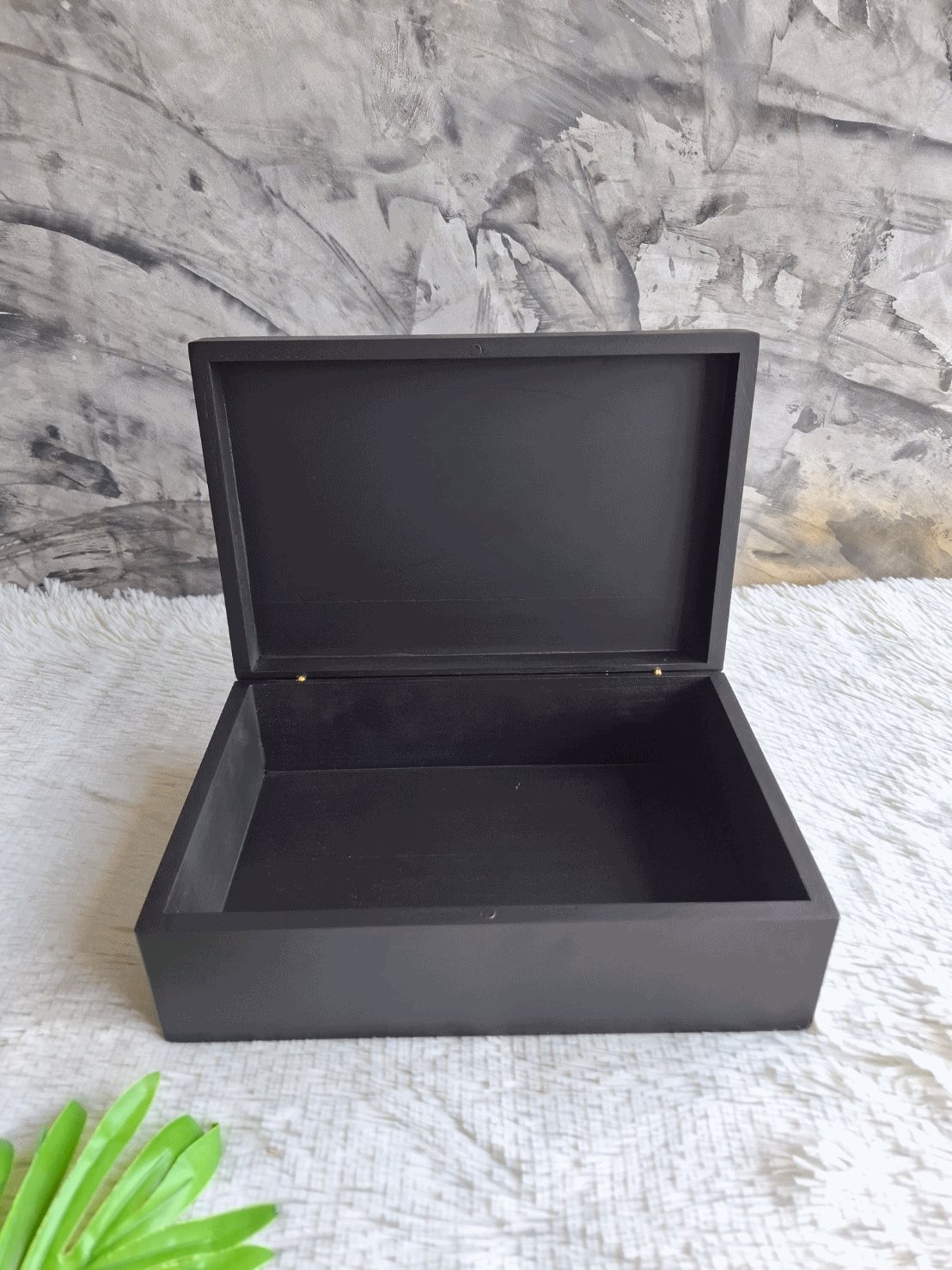 กล่องไม้สัก