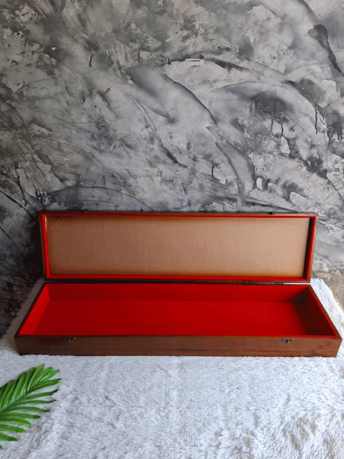 กล่องไม้ฝาล็อคอครีลิค