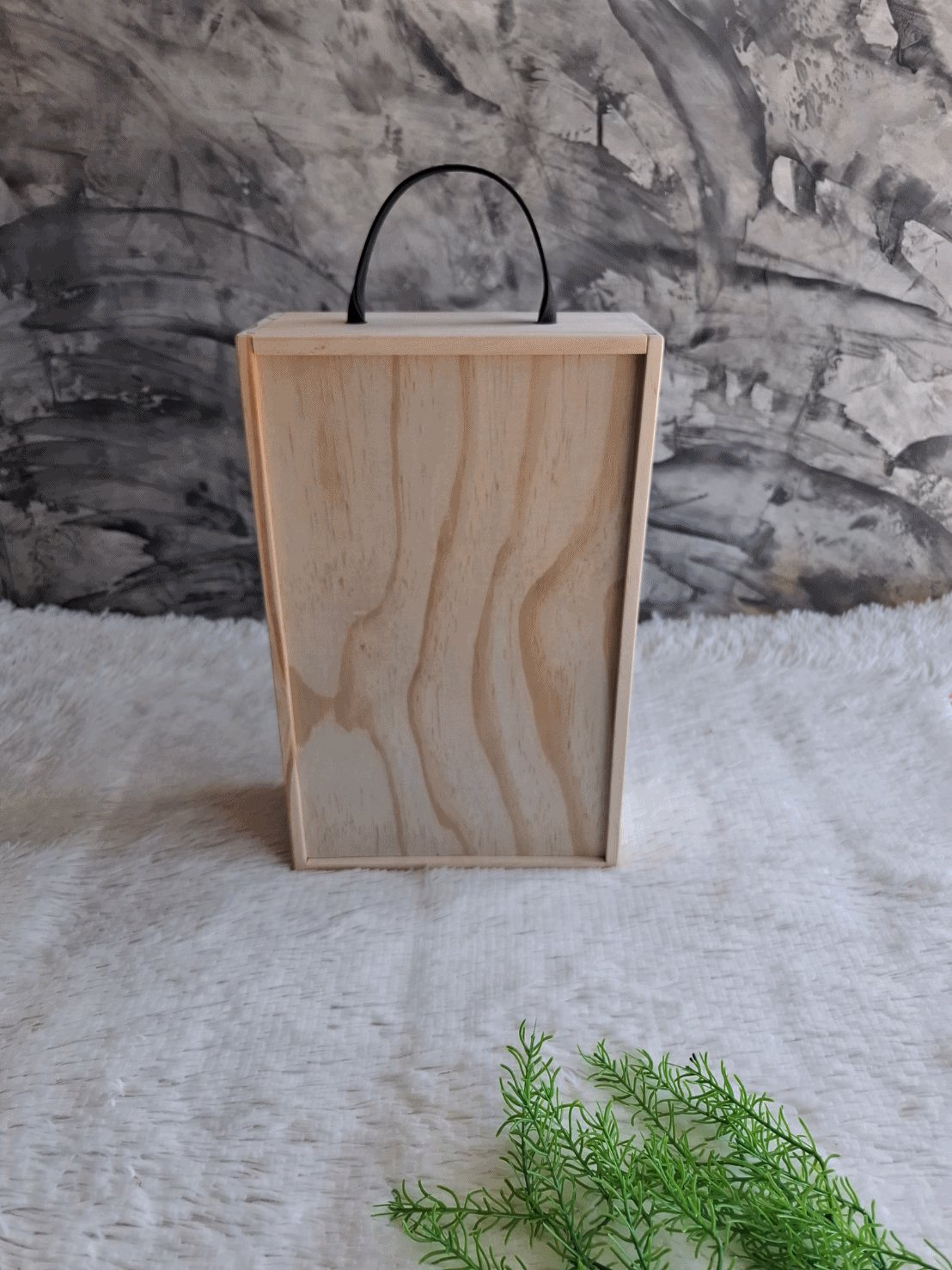 กล่องไวน์แบบมีสายจับ