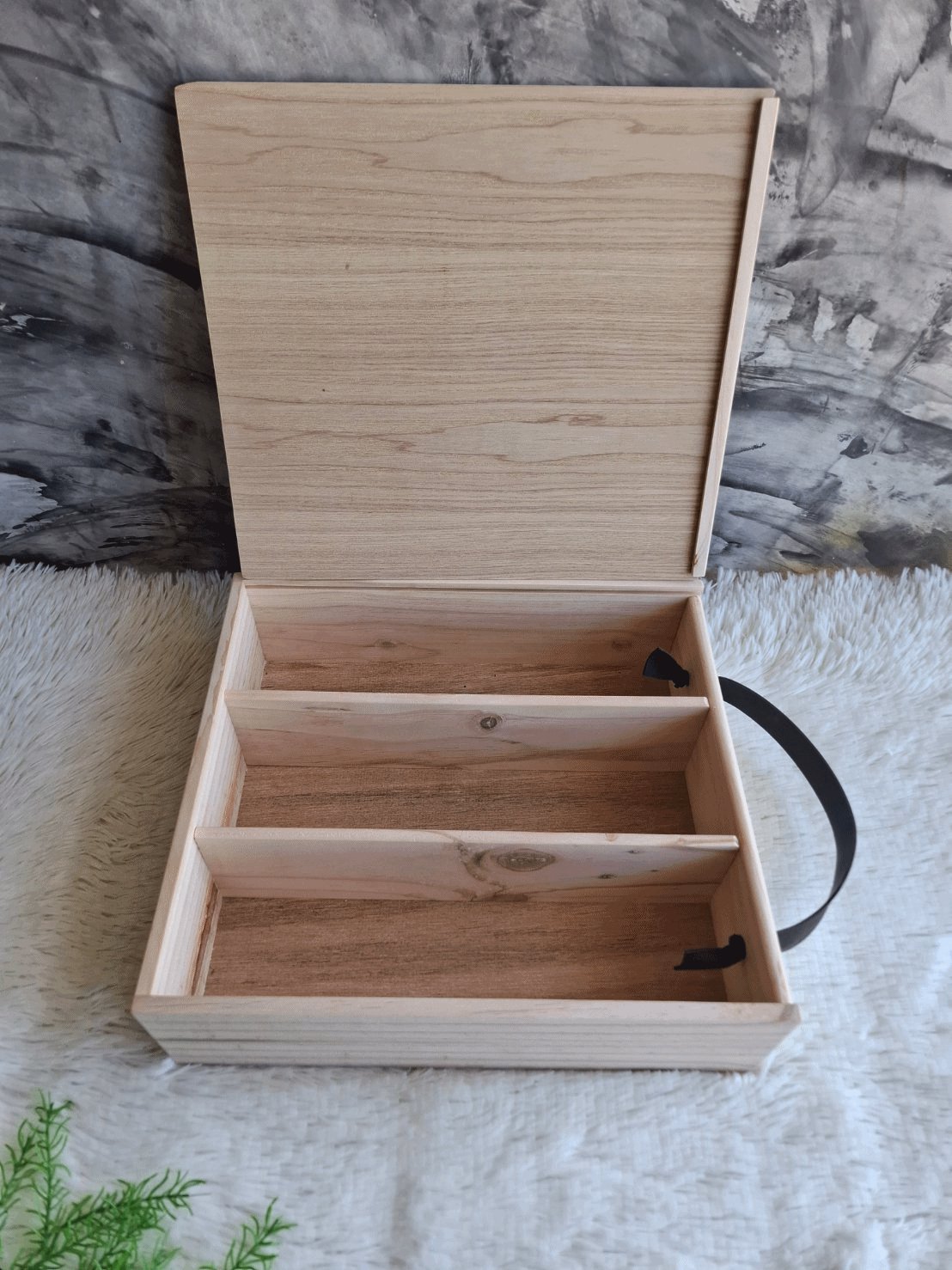 กล่องใส่ไวน์ แบบ 3 ขวด