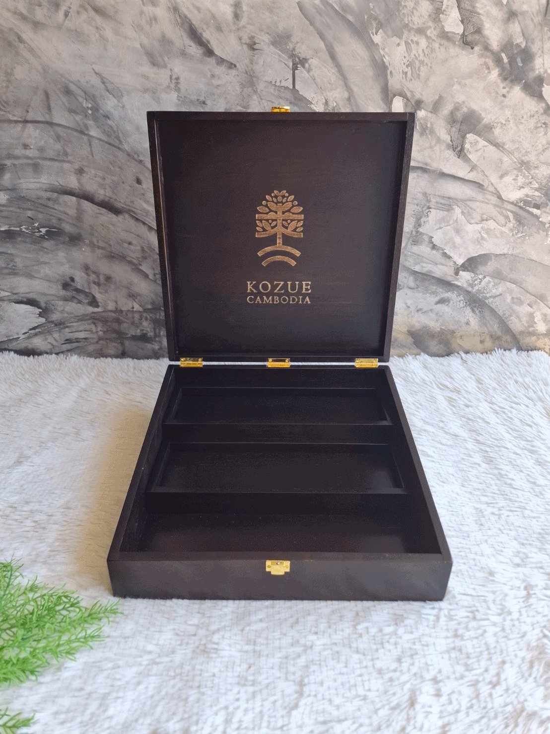 กล่องไม้ใส่อาหาร (ภายในโรงแรม)