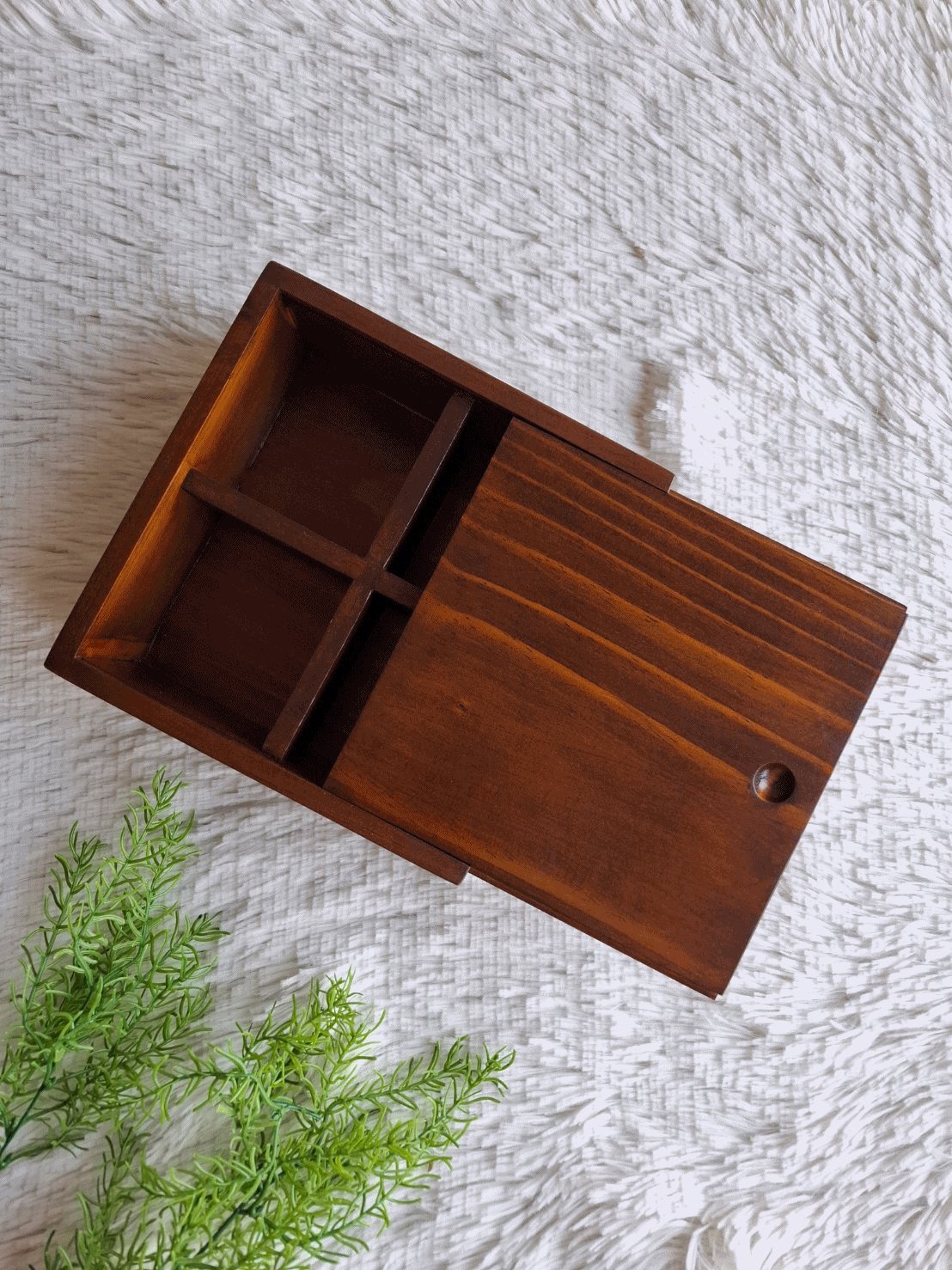 กล่องไม้สนฝาสไลด์