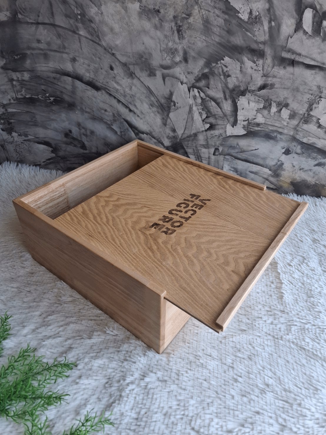 กล่องไม้ฝาสไลด์