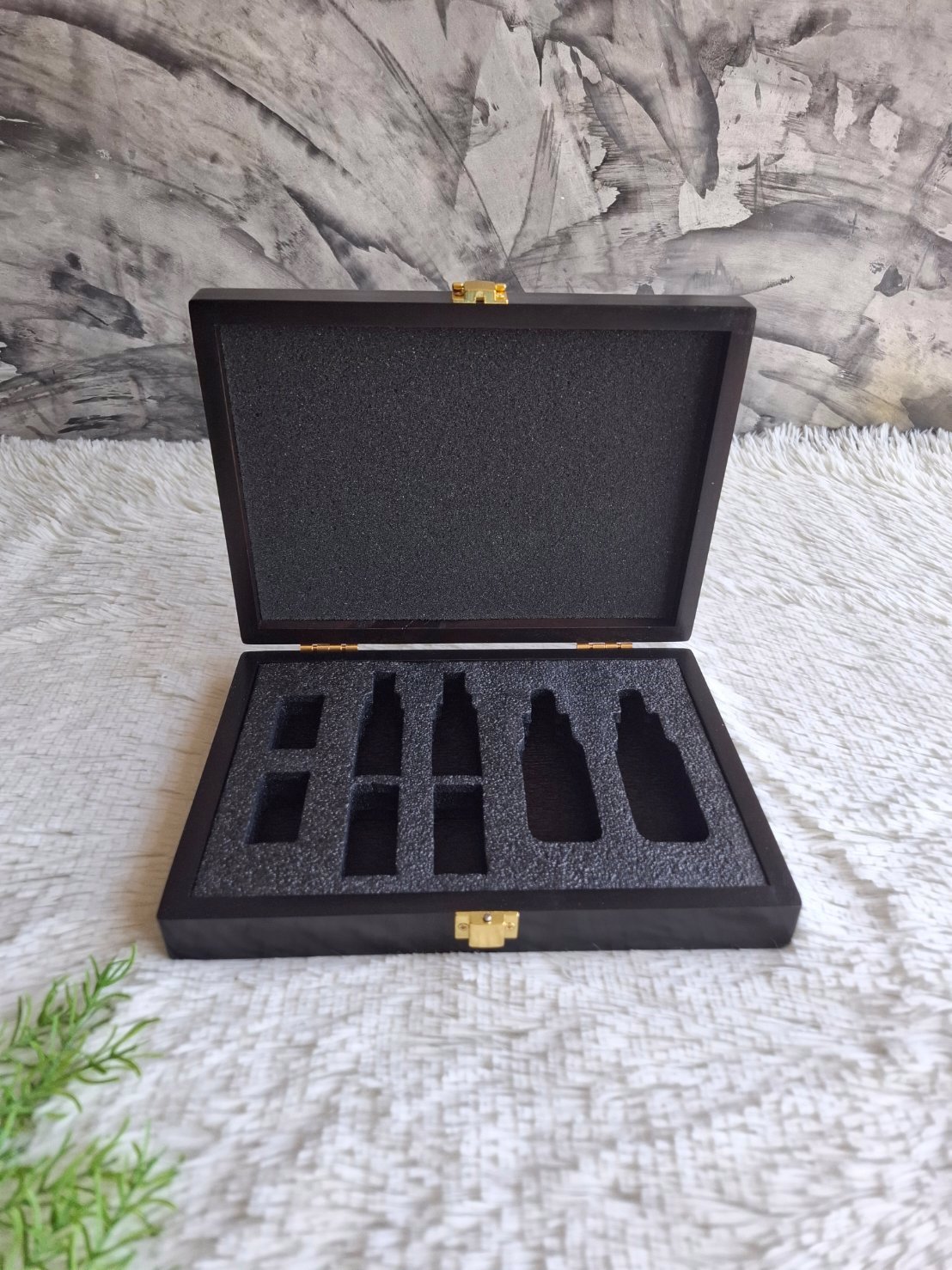 กล่องไม้ใส่ชุดน้ำยาไก่ซน