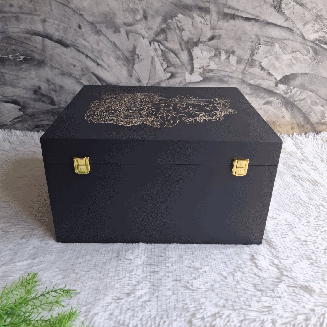 กล่องไม้ใส่โมเดล