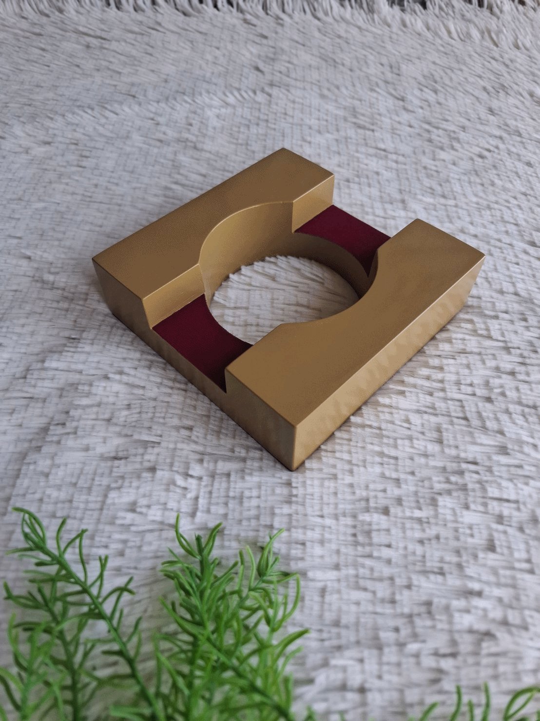 แท่นไม้วางของ